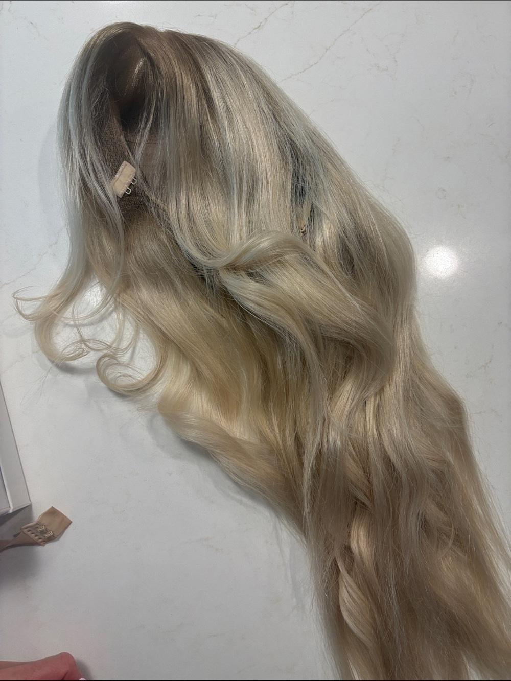 Blonde Long Wavy Clip-In Extension - Natural Ash Blonde